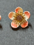 Les nereides flower stud earrings
