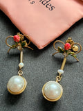 Les nereides necklace