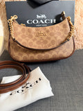 Coach signature Teri bag